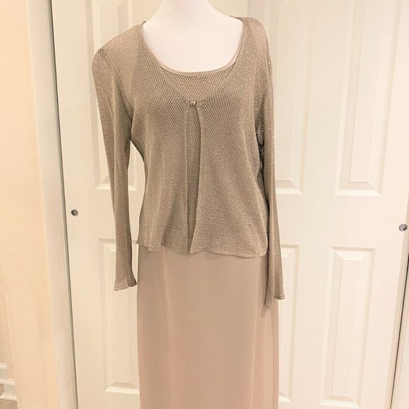 Elegant Satin Bronze-beige gown with metallic mesh bolero - Picture 4 of 4